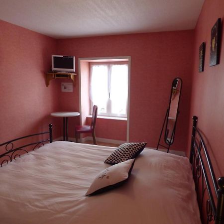 ホテル Auberge Des Petits Saint-Igny-de-Vers エクステリア 写真